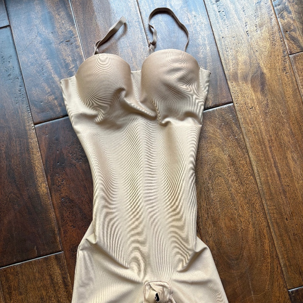 Skims Core Sculpt Compression XS